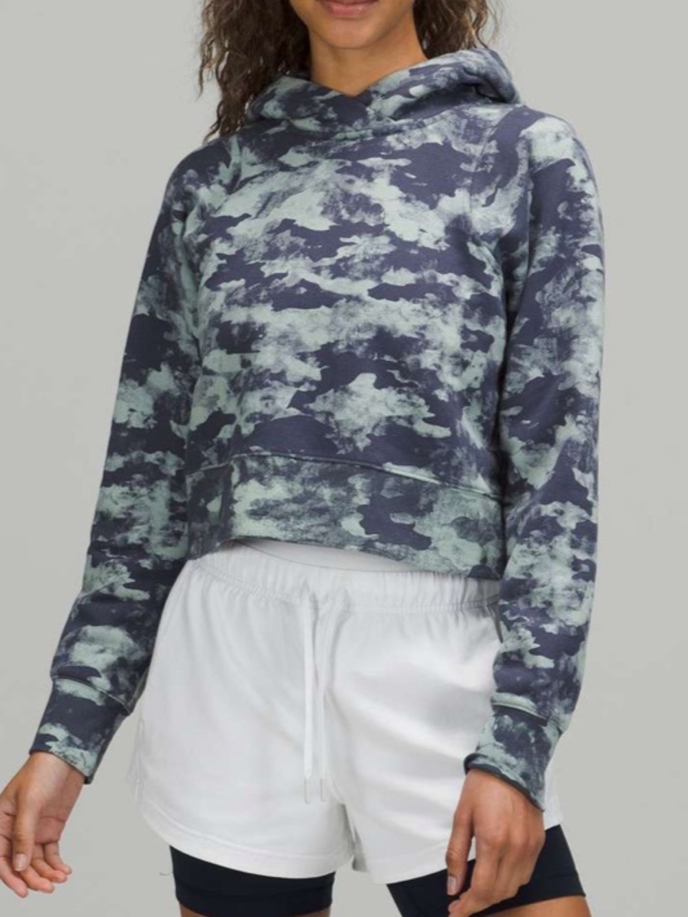 Lululemon Loungeful Cropped Hoodie Heritage Camo Wash WP Blue Multi